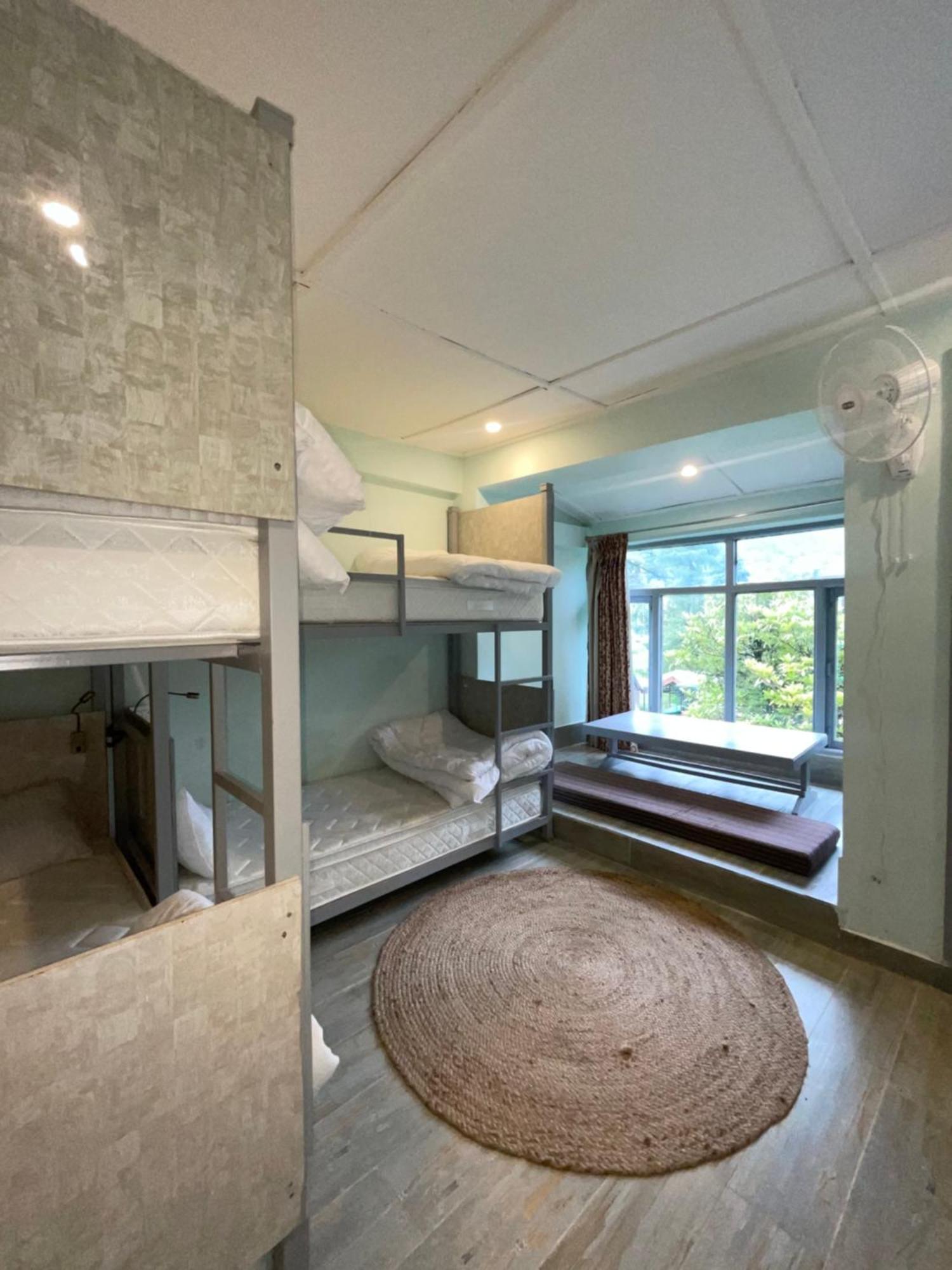 Eevolve Dharamkot - An Eco Hostel 맥그로드 간즈 외부 사진